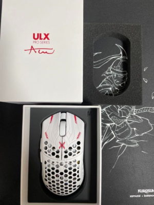 Finalmouse Ultralight ULX Pro Series Lion Aceu size M Wireless