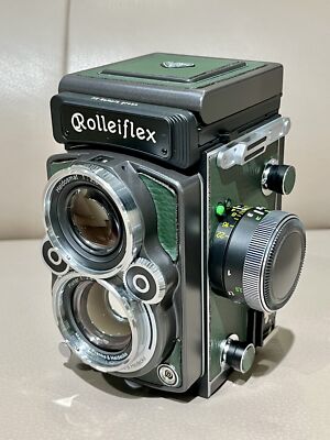 New Rollei Rolleiflex 2.8FX TLR 6x6 Medium Format Camera Sample