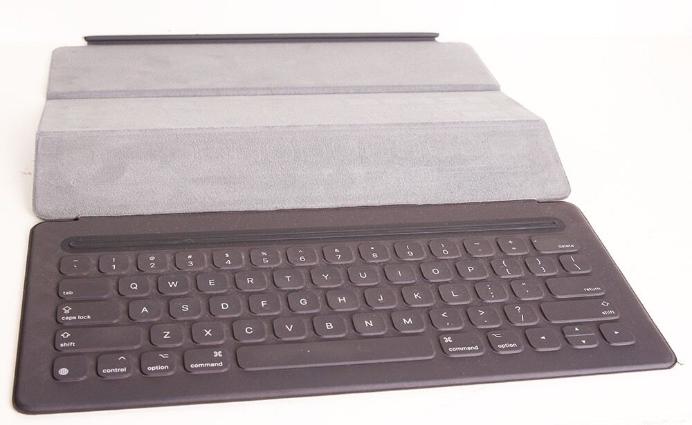 Apple Smart Keyboard for iPad Pro 1st or 2nd Gen 12.9