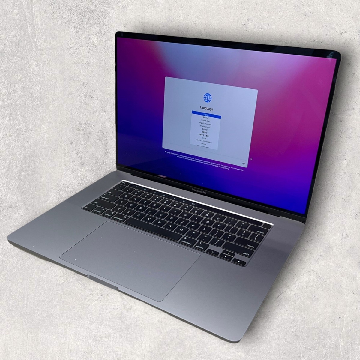 MacBook Pro 16” (2019) 2.4 GHz 8 Core, Intel i9, 32gb AMD Radeon