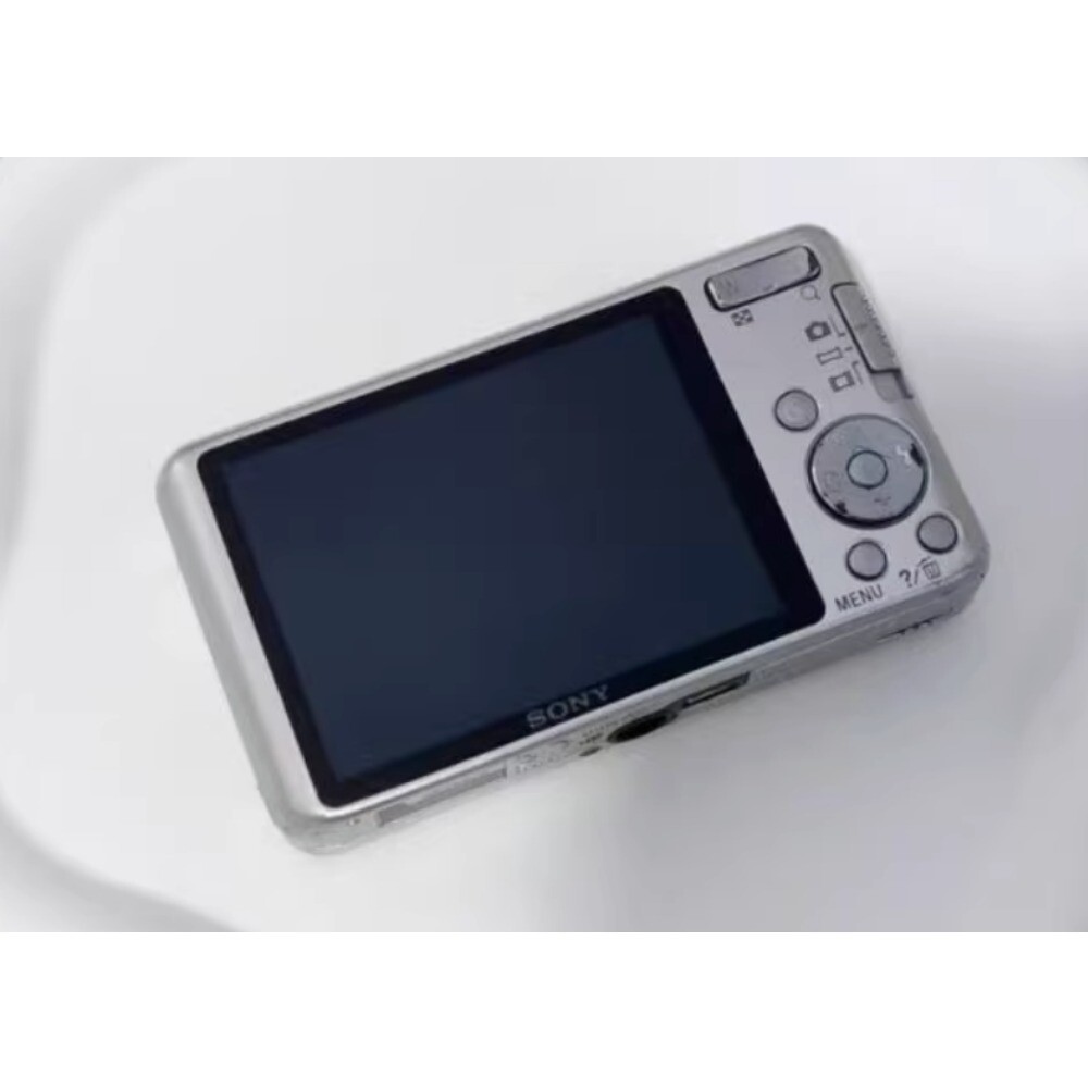 Sony DSC-W630 Digital Camera 16.1MP 20x Digital Zoom Vintage CCD