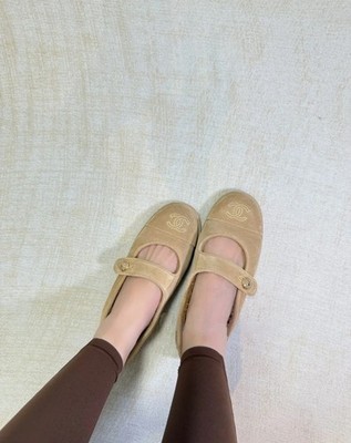 Chanel 25B Beige Suede Shearling Fur Mary Jane Moccasin Ballet