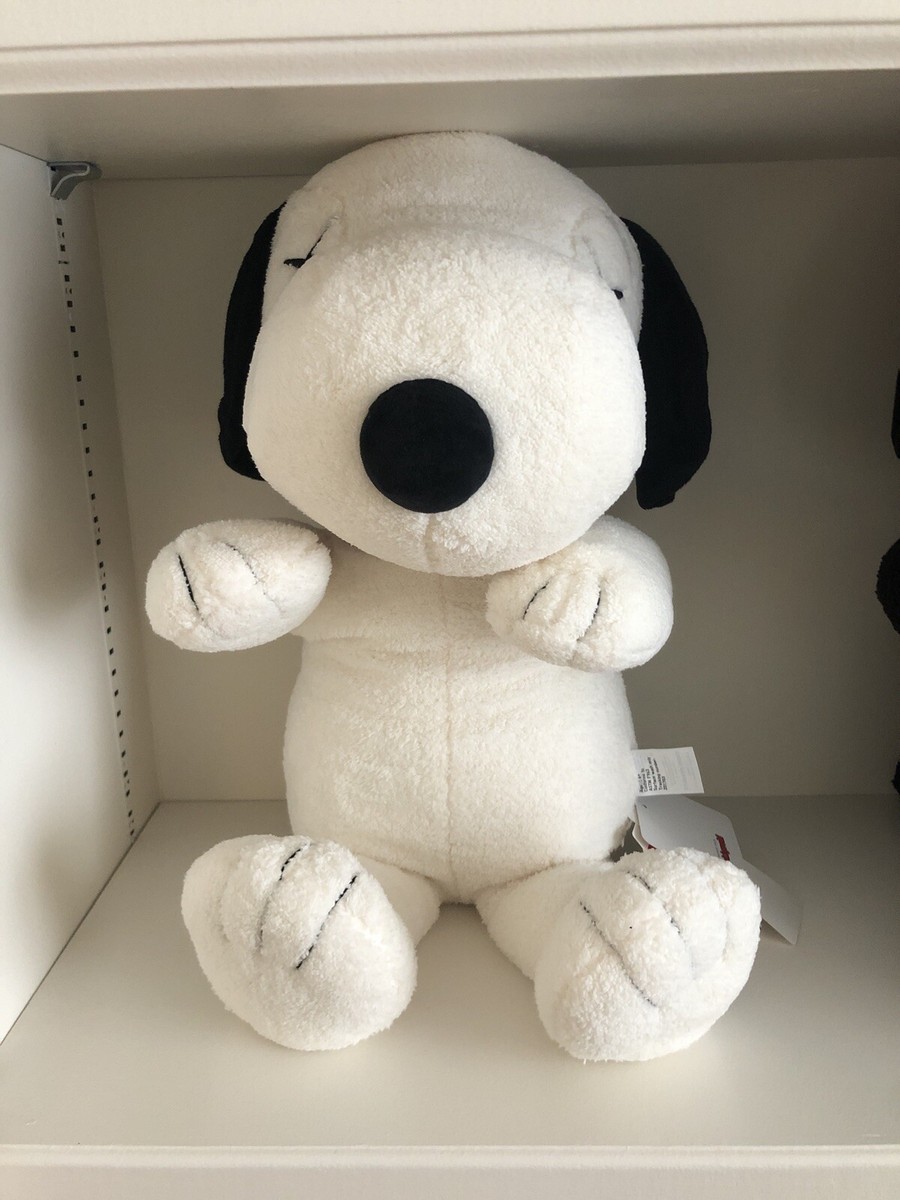 100% Auth. KAWS x Uniqlo x Peanuts Snoopy Plush (Large) White | eBay
