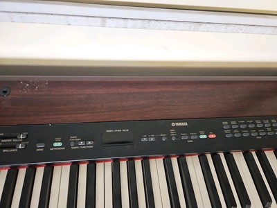 Yamaha P-120 Keyboard Electronic Piano Synthesizer With Stand Read