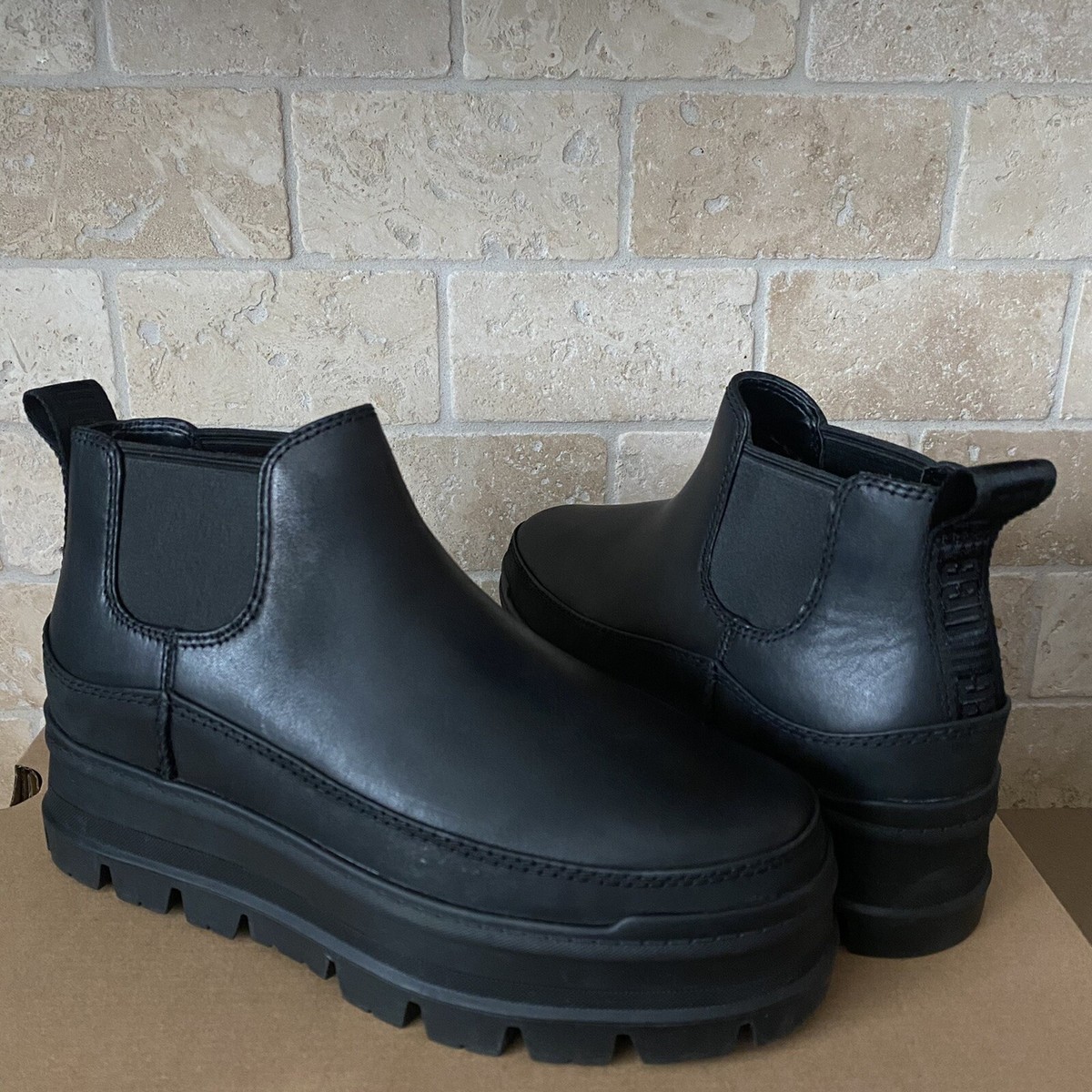 UGG BLACK MERINA WATERPROOF LEATHER PLATFORM BOOTS SIZE US 8 WOMEN