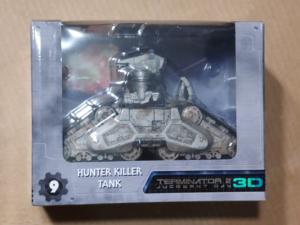 NECA Cinemachines Terminator 2 Hunter Killer HK Tank Die Cast