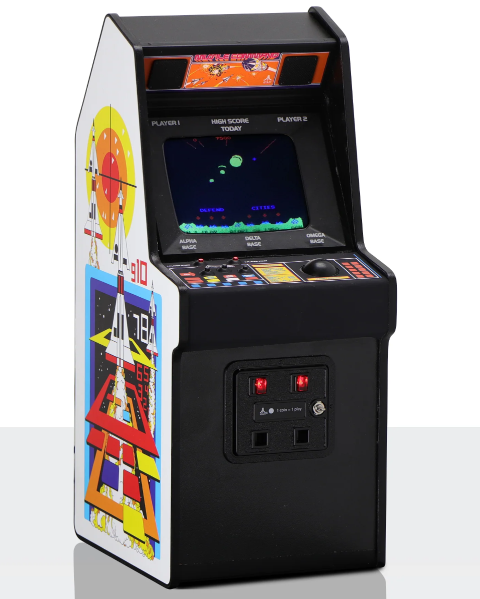 Missile Command Arcade Machine 1/6 Scale Replicade Atari New Wave