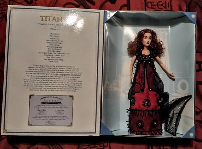 1998 Titanic Motion Picture Collector Doll Rose DeWitt Bukater in