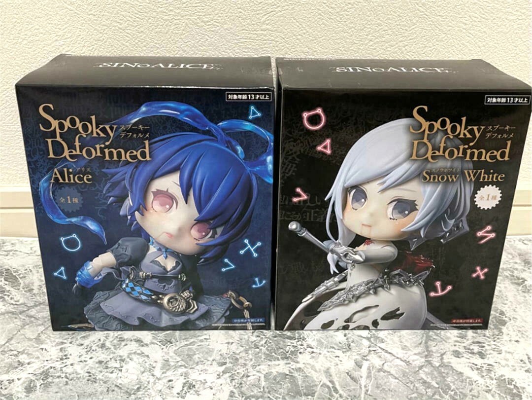 RARE SINOALICE Spooky Deformed Snow White Alice Figure 2PCS SET