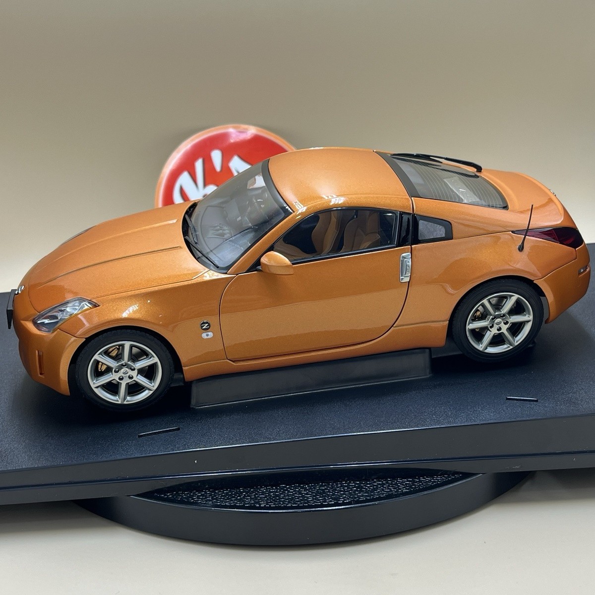 AUTOart 1/18 Nissan Fairlady Z 350Z Z33 2002 RH Drive Sunset