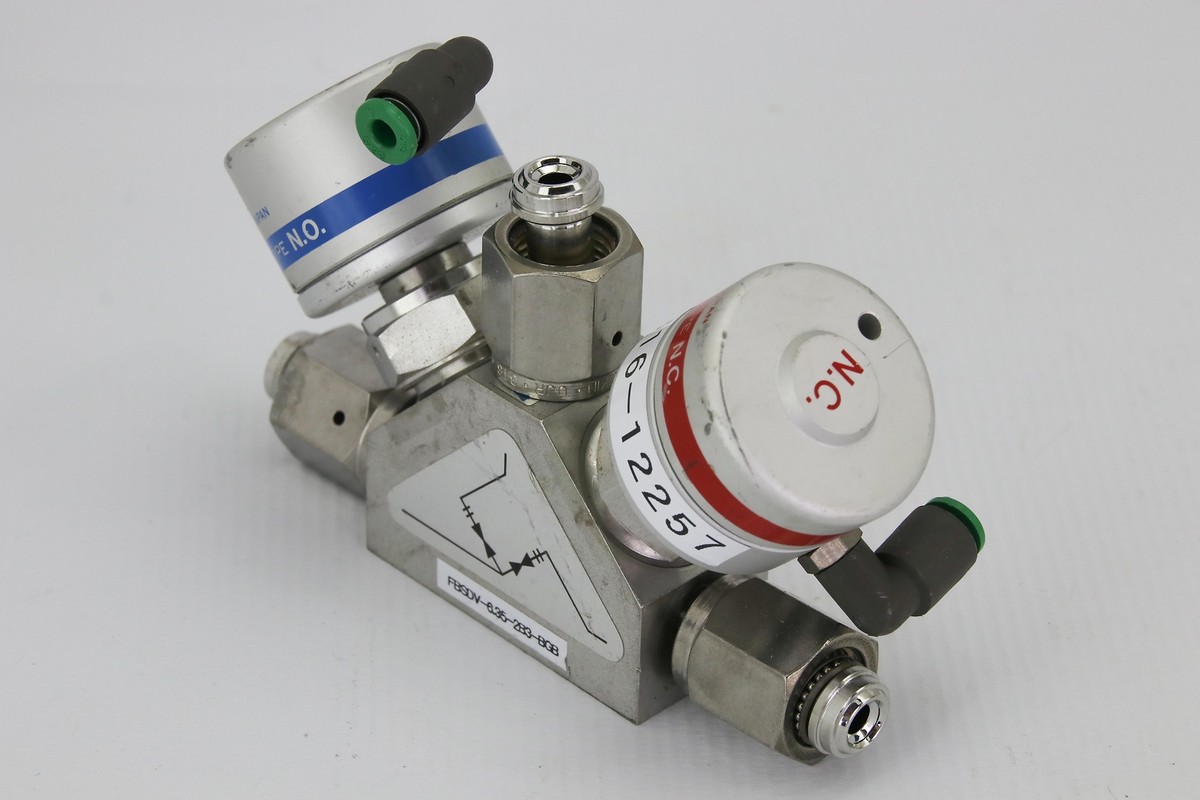 L12257 (LOT OF 4) FUJIKIN VALVE MONBLOCK, P/N: 023848 FBSDV-6.35