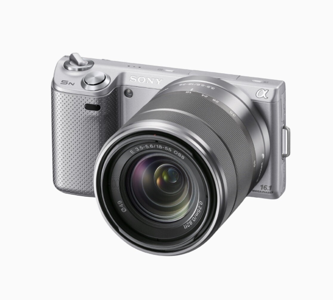 Sony Alpha NEX-5N 16.1MP Digital Camera changeable Lens w/18-55mm