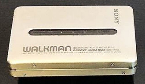 SONY Walkman WM-EX677 Portable Cassette Tape Player Silver Very