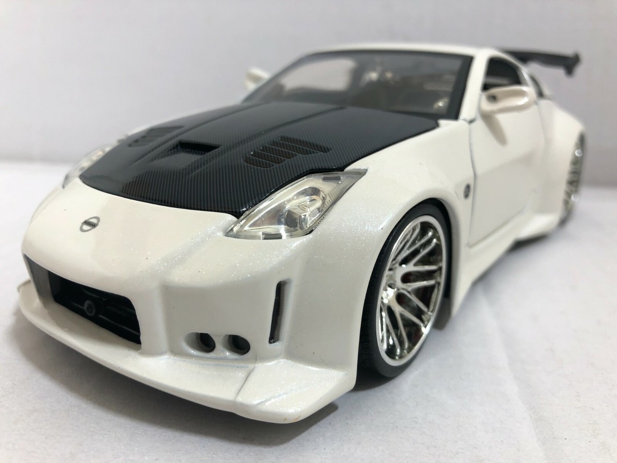 JADA BIGTIME KUSTOMS BTK 2003 NISSAN 350Z WHITE 1:24 DIECAST MODEL
