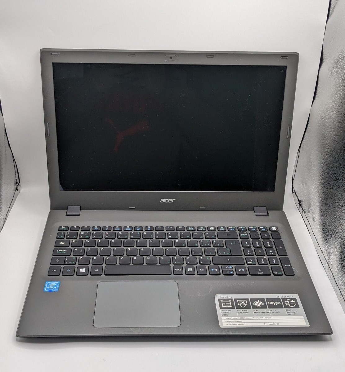 acer aspire E5-573T-P674 Intel Pentium 3556,4gb RAM,1TB HDD