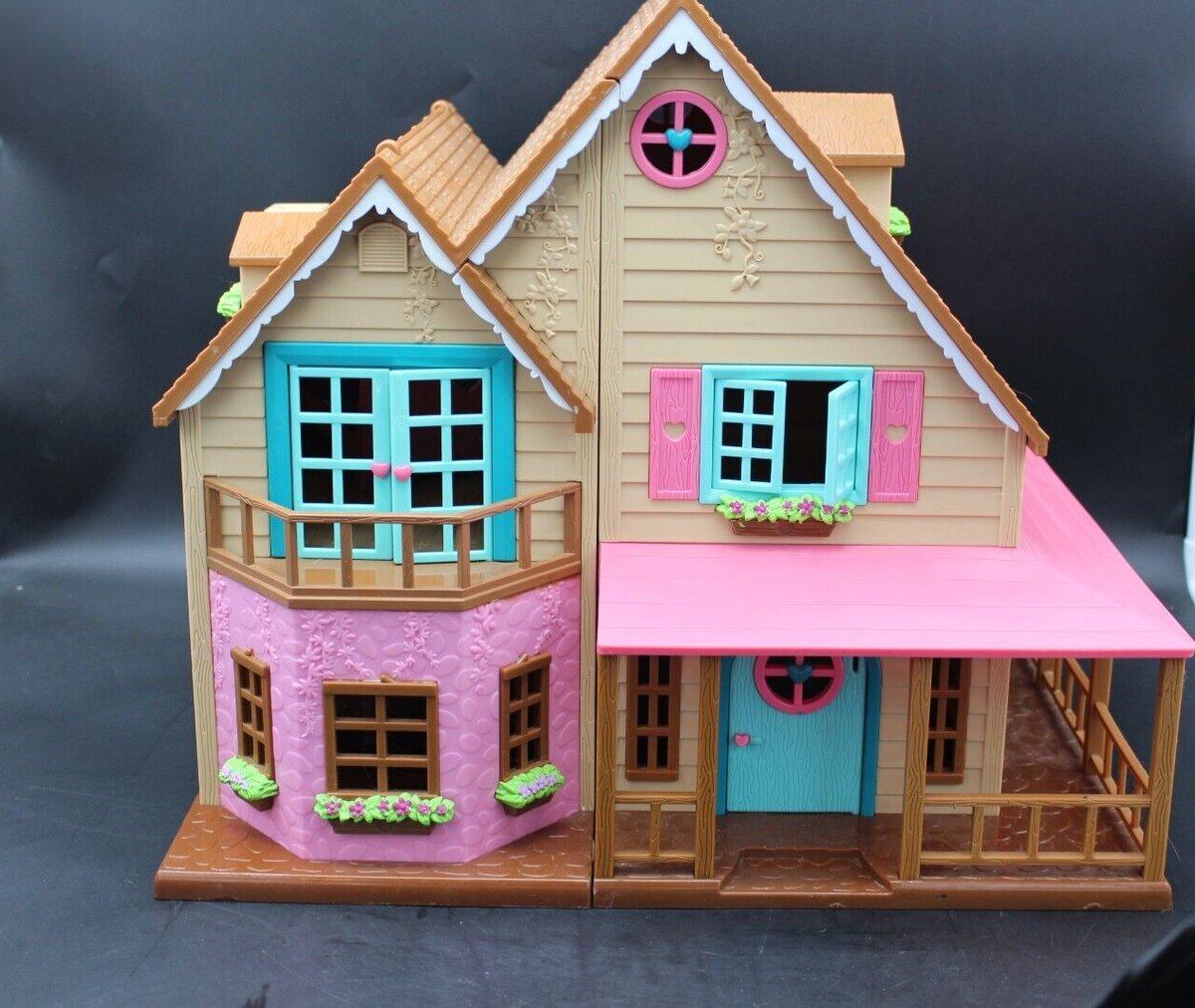 Li'l Woodzeez Honeysuckle Hillside Cottage House Calico Critters