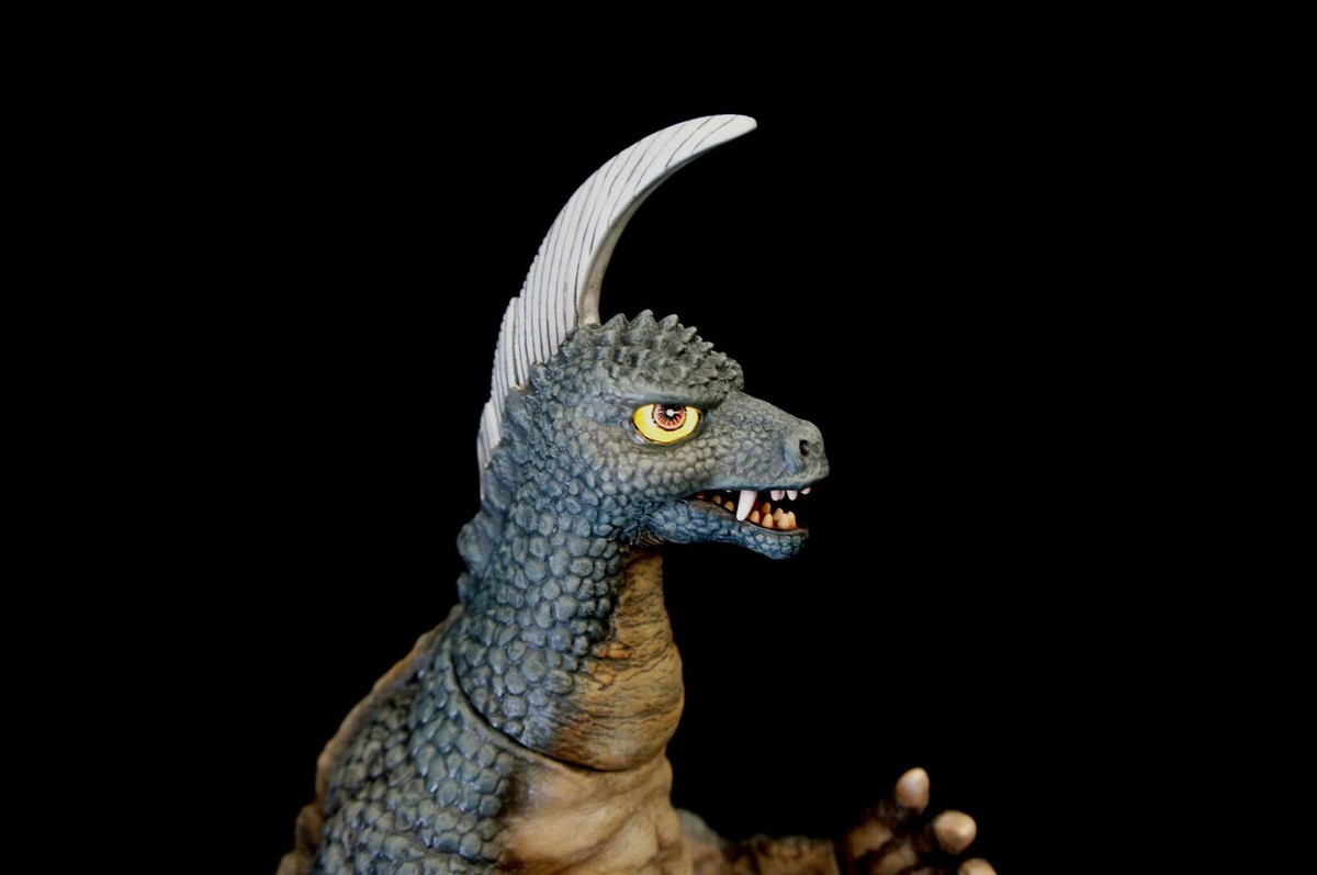 Ultraman Jack Kaiju Arstron 30 cm Art Statue 凶暴怪獣 アーストロン