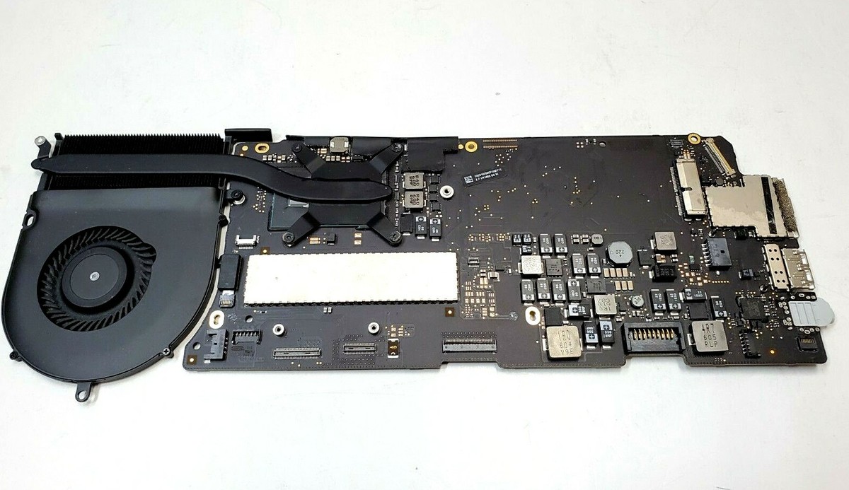 Apple MacBook Pro A1502 13