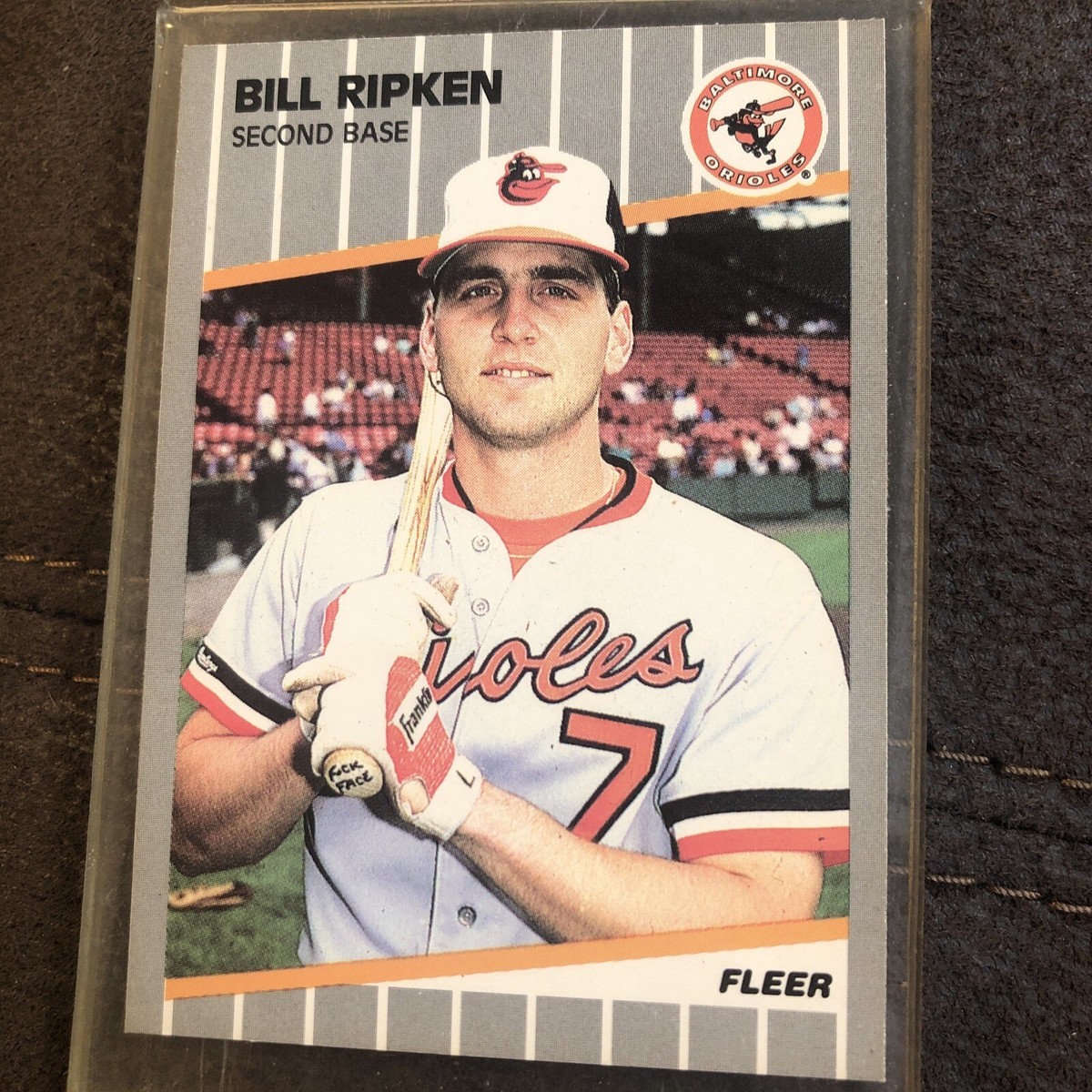 1989 Fleer - Black block on Bat Knob, and F face error card