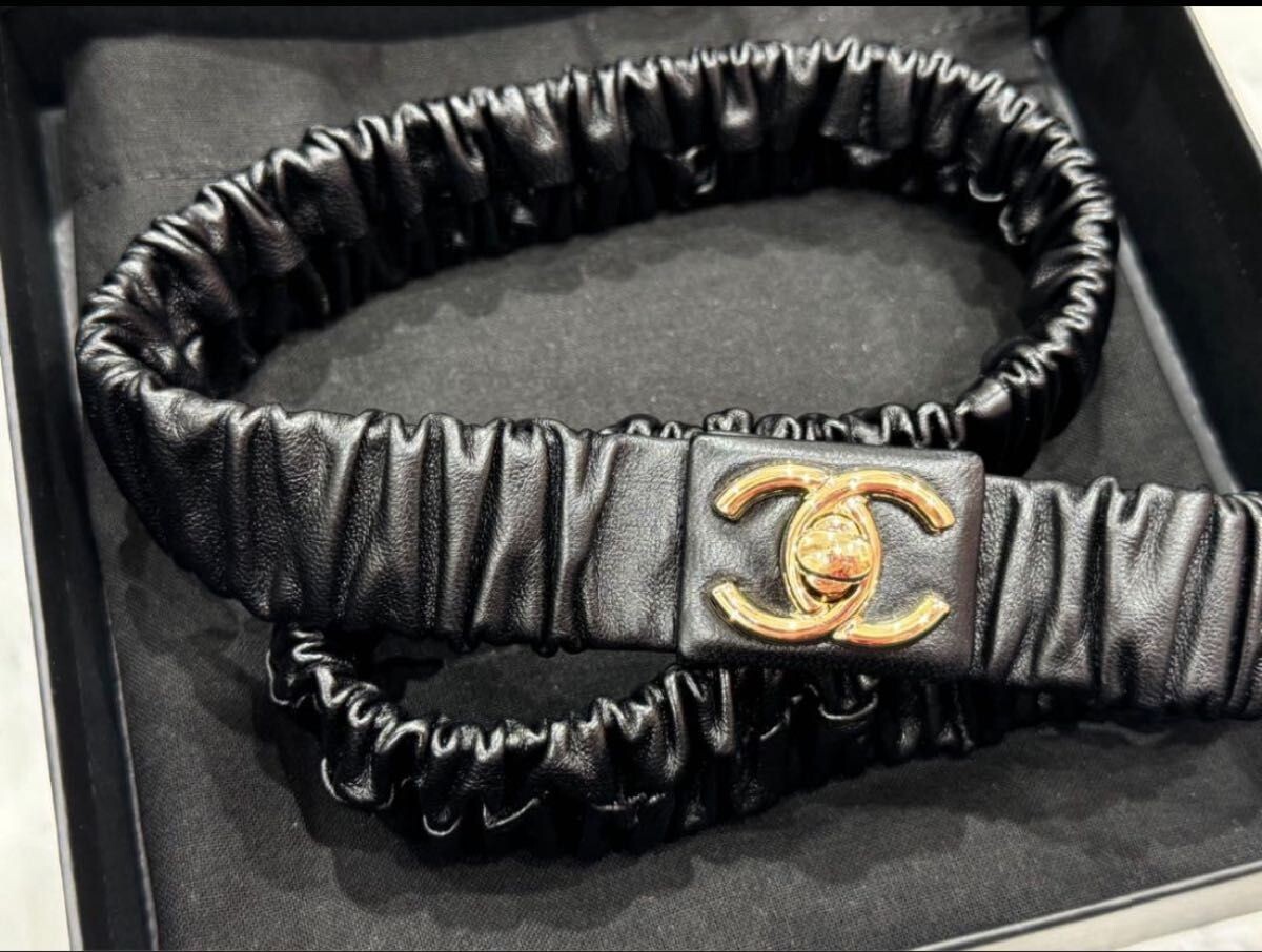 Limited Time Sale CHANEL CC Logo On Gold Buckle Elastic Leather