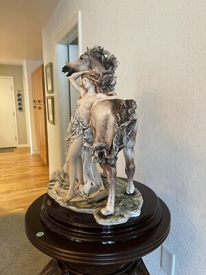 Giuseppe Armani Porcelain Figurine “ARTEMIS” 126-C LE 1417/5000