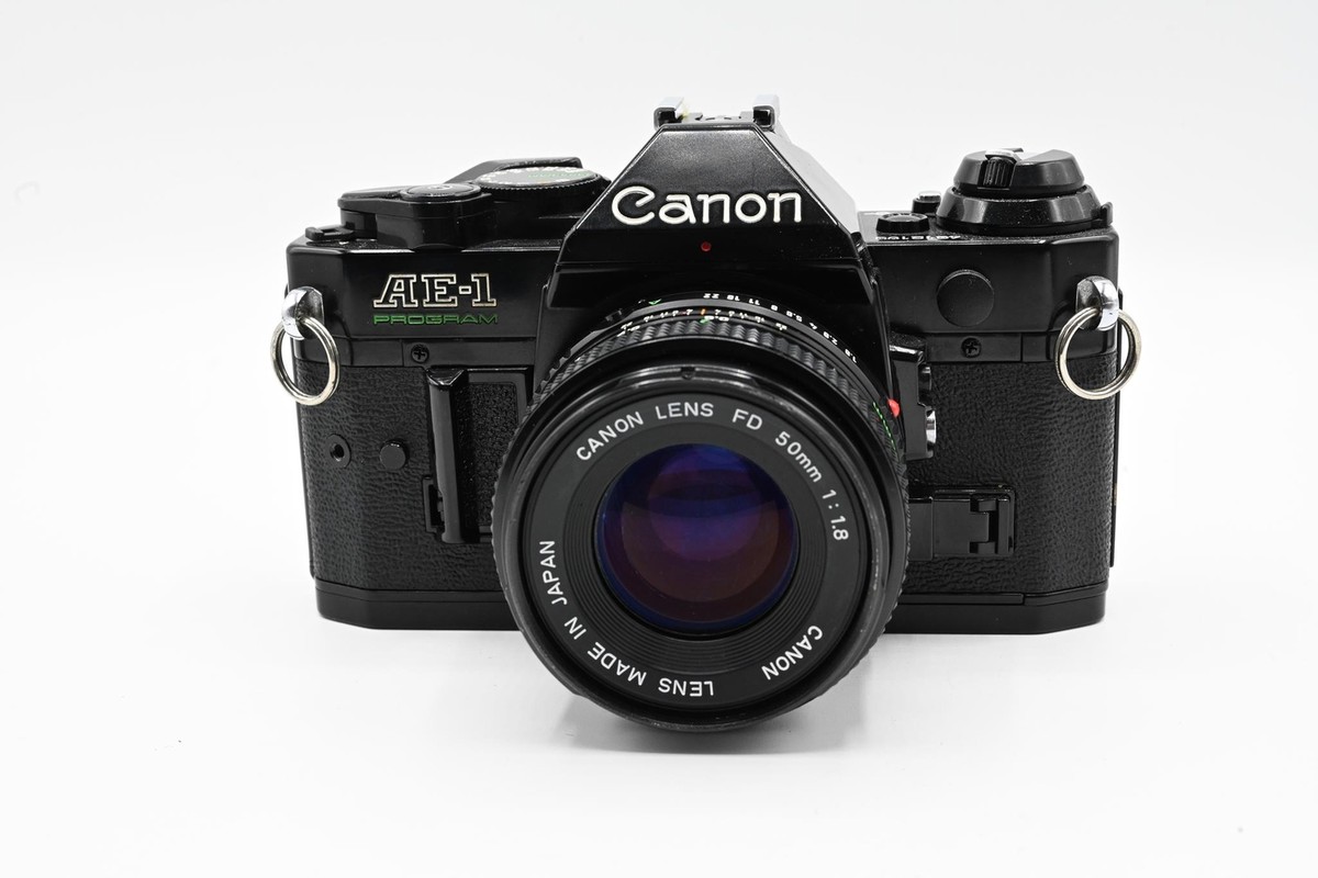 整備済 美品】Canon AE-1フィルムカメラ ブラックボディ 露出計OK整備済