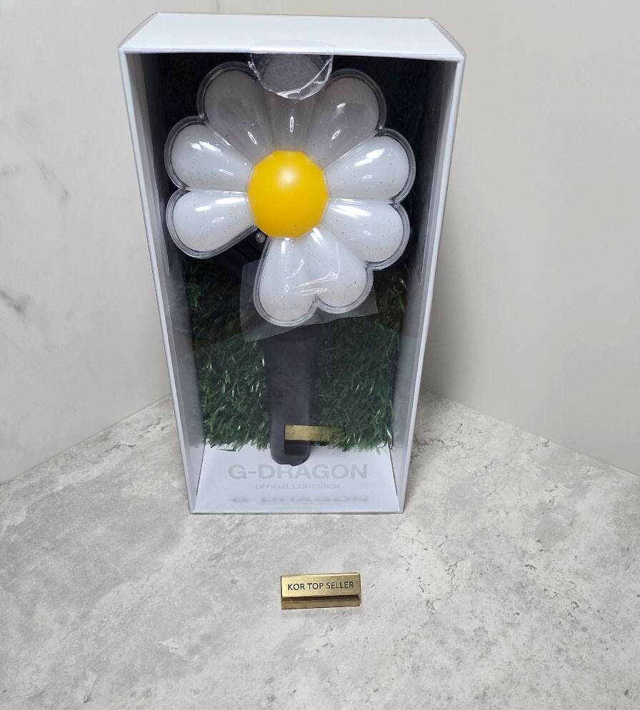 ONHAND* Official G-DRAGON Light Stick CRADLE Keyring Übermensch