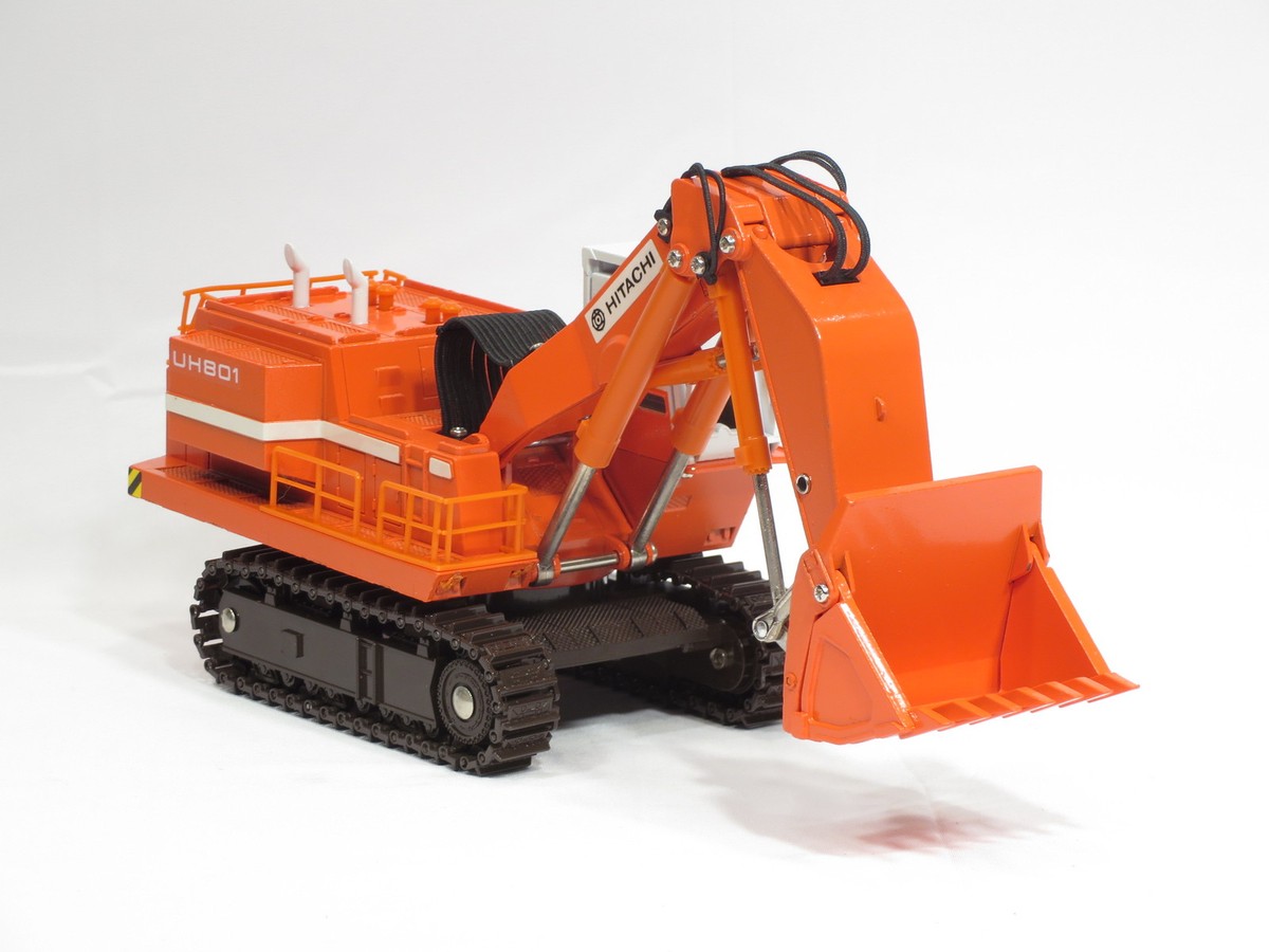 Hitachi UH801 Shovel - 