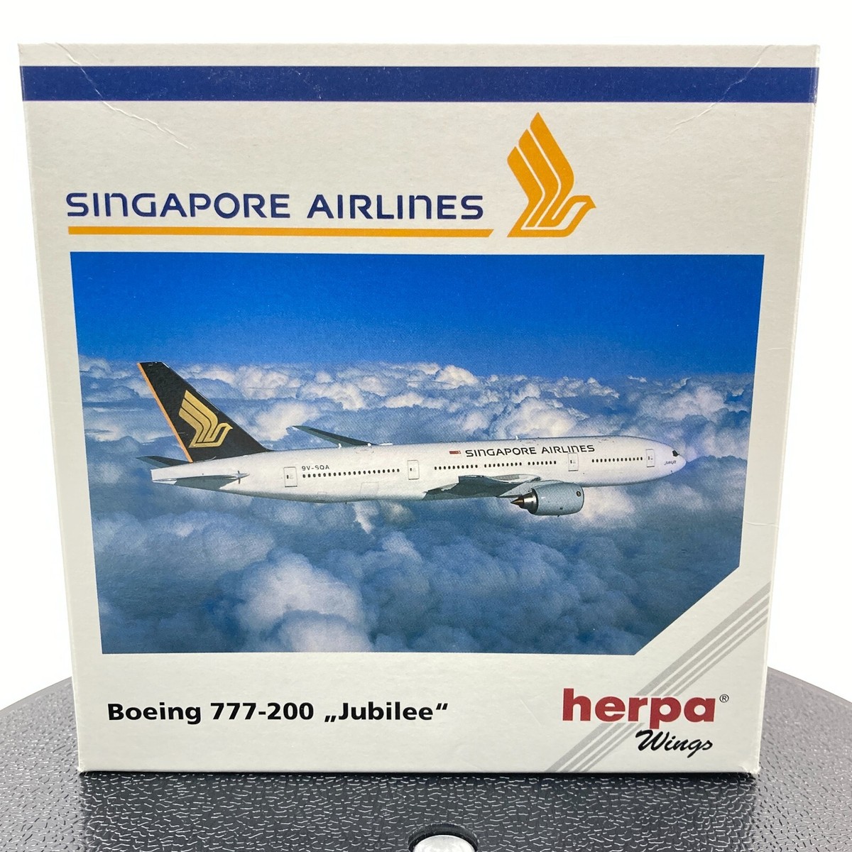 herpa wings 1/500 Boeing 777-200 Jubilee Singapore Airline Diecast