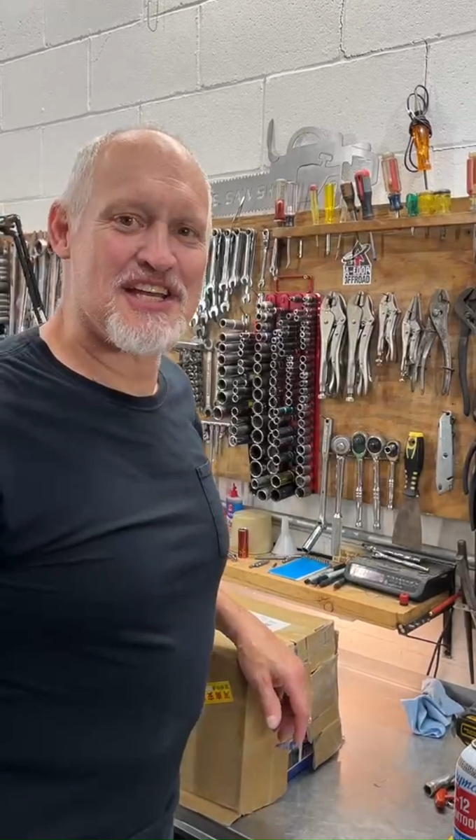 V-MODEST Clone 2511 gas chainsaw Top Handle 12inch mini Ultra