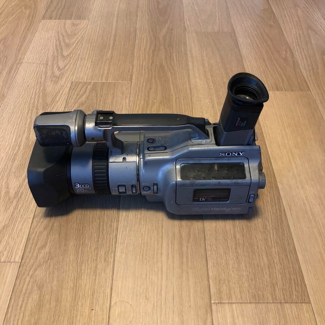 Sony Handycam DCR-VX1000 Digital Camcorder Video Camera Good