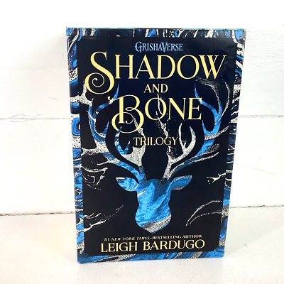 The Shadow and Bone Trilogy Boxed Set: Shadow and Bone, Siege and