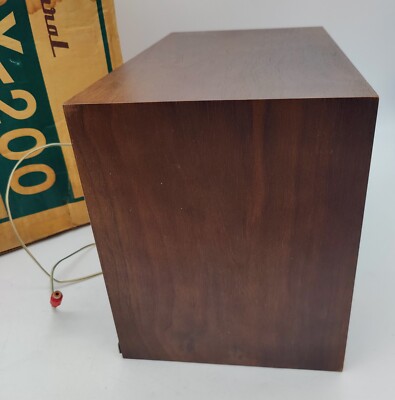 Coral BX-200 Bookshelf Speaker System Sounds Great - See Video