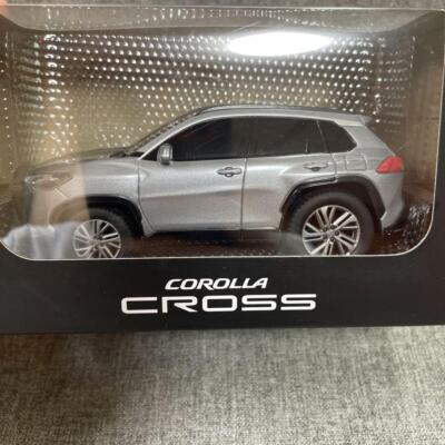 Toyota Corolla Cross Pull Back Car 1/43 Scale Toy Figure Miniature