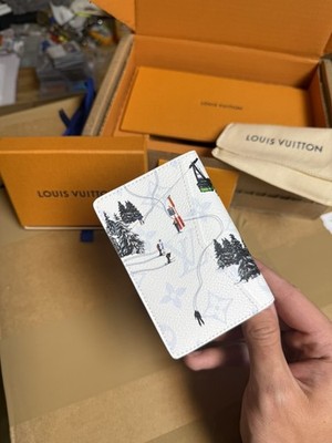 Authentic Louis Vuitton White Ski Pocket Organizer New - M14882