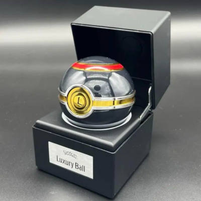 NEW Pokemon Luxury Ball The Wand Company Official Replica Figure