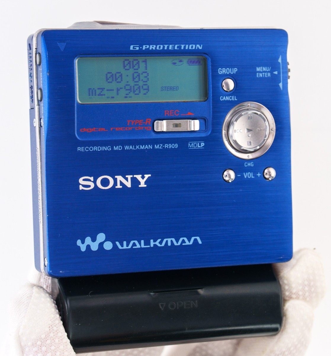 Sony MZ-R909 MD Minidisc Walkman w/AA sidecar (Blue) [DEMO / PLAYS