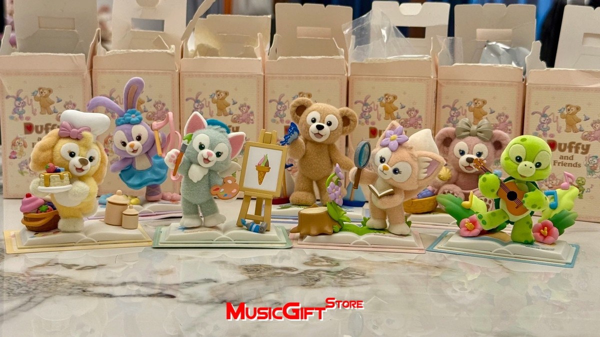 Disney Duffy and Friends Storybook Series Figure Blind Box