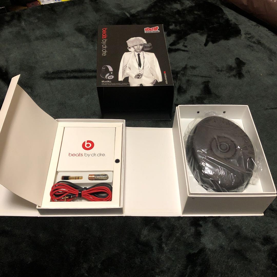 Beats by Dr. Dre Headphones G-Dragon BIGBANG Limited Edition Ear