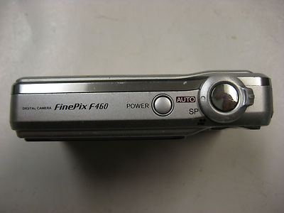 Fujifilm FinePix F460 5.1 MP Digital Camera - Silver 4902520281814