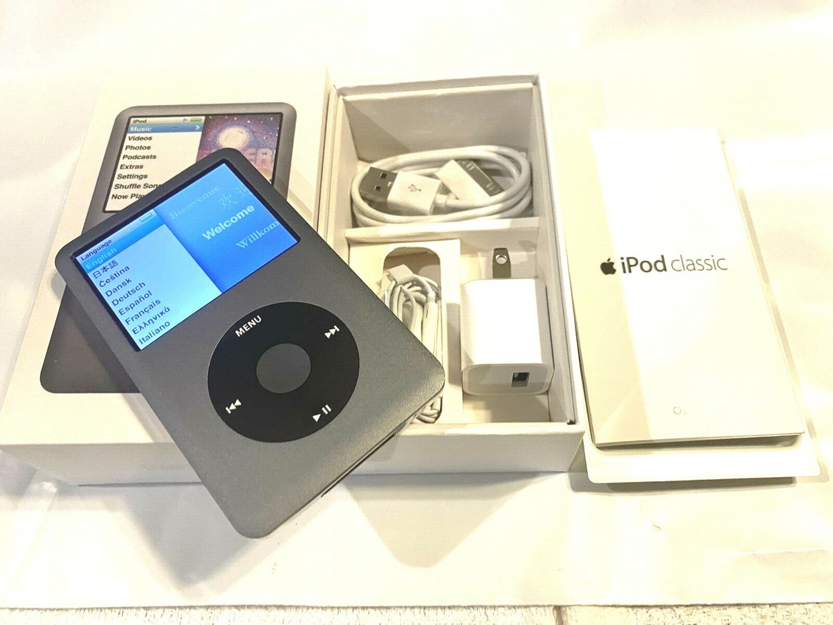 Apple iPod classic 6th Generation Gray (120GB) MP3 - Bundle with