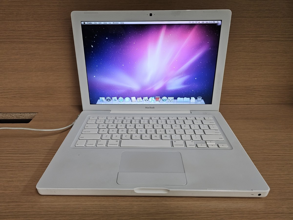 Apple MacBook A1181 13.3