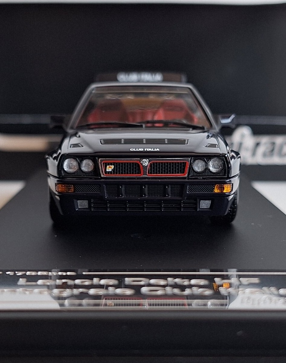 Lancia Delta HF Integrale EVO2 Club Italia 1992 Dark Blue 1:43 HPI
