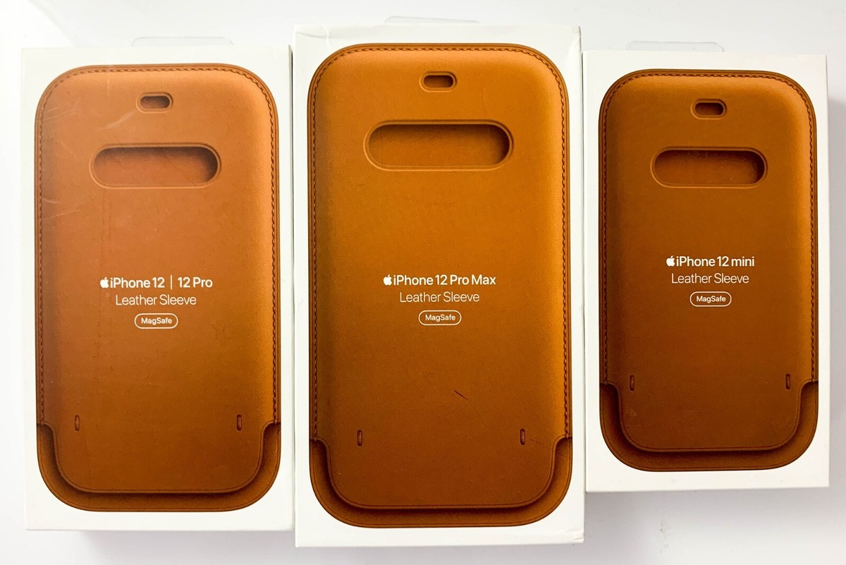 Apple Genuine Leather Sleeve with MagSafe for iPhone 12 Pro/Mini