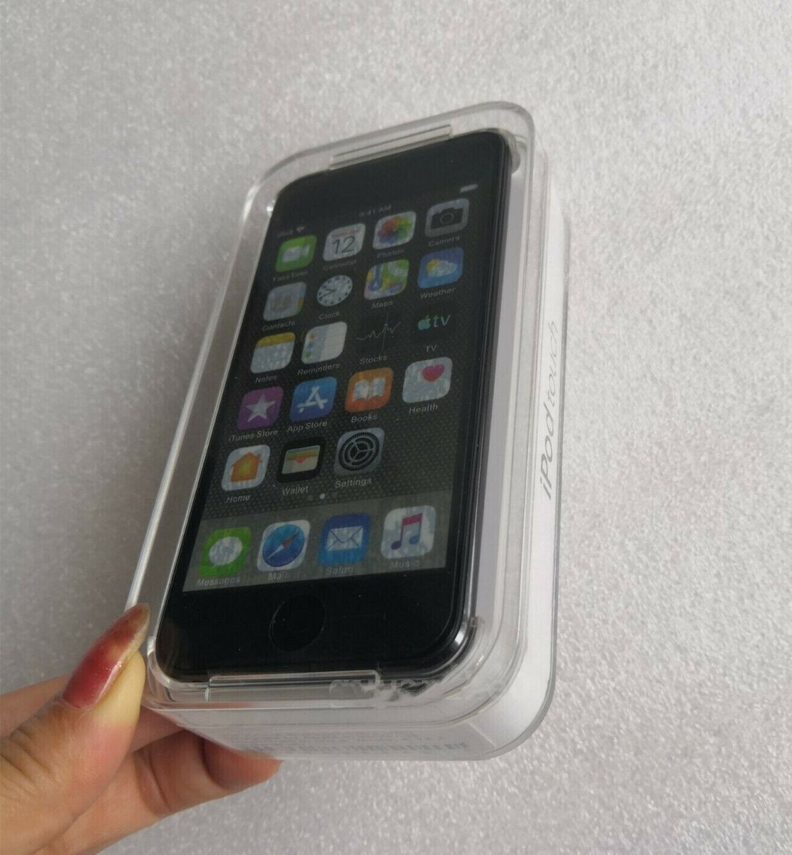 Apple MD724LL/A iPod Touch 5th Generation 64GB - Black for sale