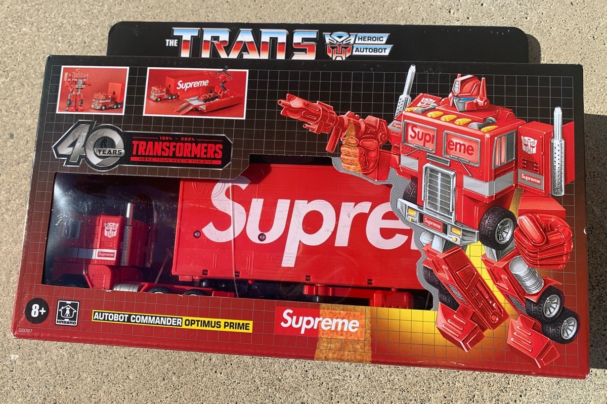 SUPREME SS25 LIMITED EDITION OPTIMUS PRIME G1 40TH ANNIVERSARY