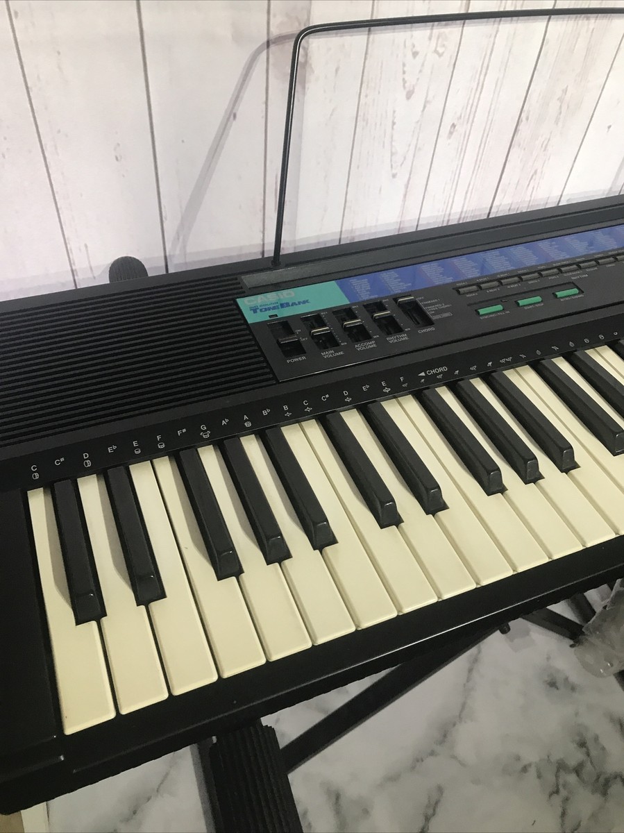 vintage CASIO CT-615 ELECTRONIC Keyboard 210 SOUND tone bank with