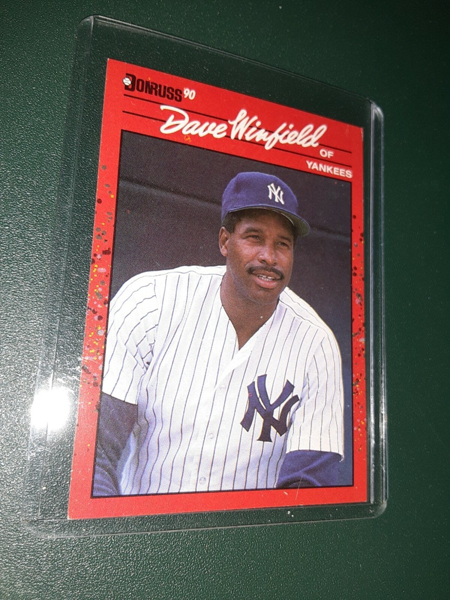 1990 Donruss card #551 - Dave Winfield - HoF - *ERROR* Baseball