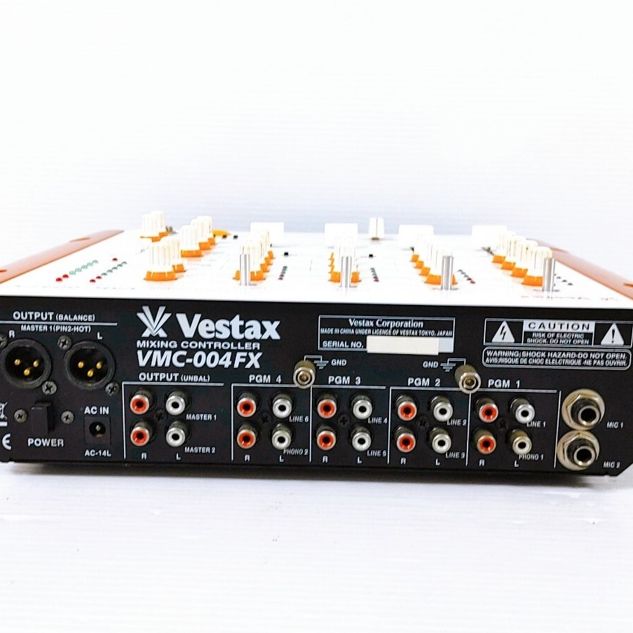 Vestax VMC-004 FX 4 Channel DJ Mixer w/adapter Working tested USED