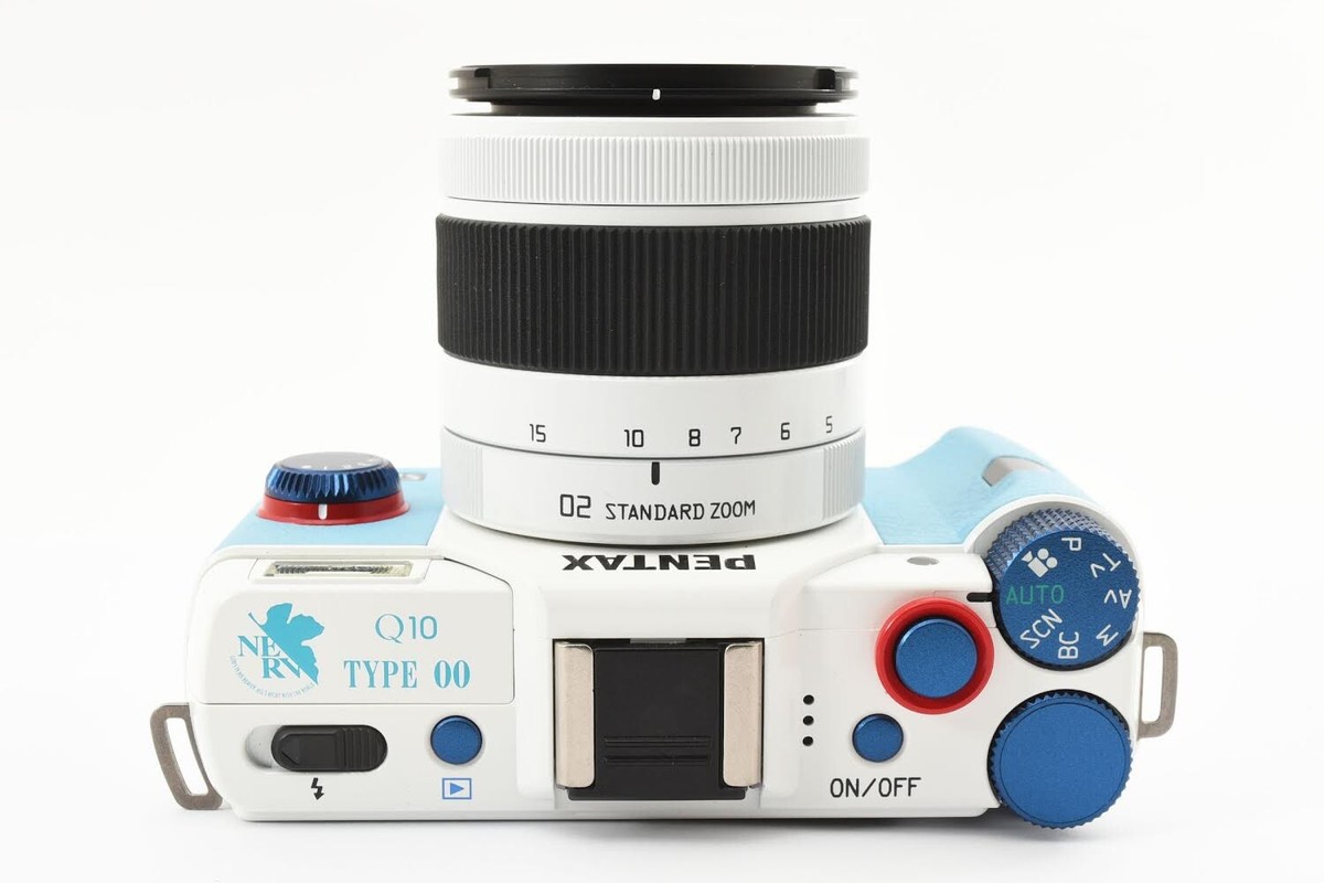 Pentax Q10 Evangelion lei model type 00 Blue / white limited